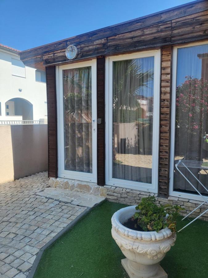 ויר Villa Garden מראה חיצוני תמונה